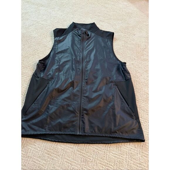 lululemon athletica Other - NWOT Men’s Lululemon Lightweight Vest